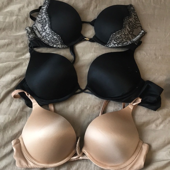 Victoria's Secret Other - 34A Victoria Secret Bras